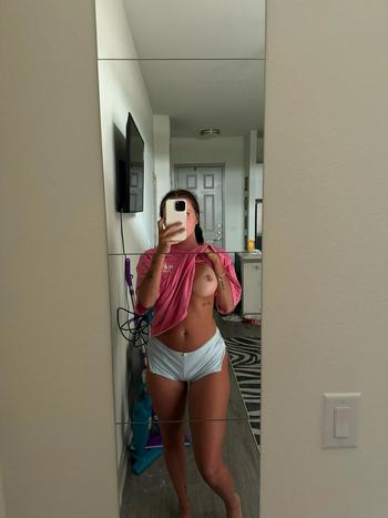 Heather , 26 Caucasian female escort, Treasurecoast