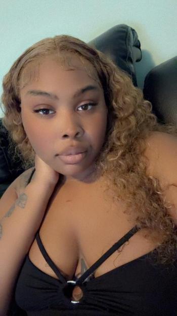 Pinky, 23  female escort, Treasure Coast