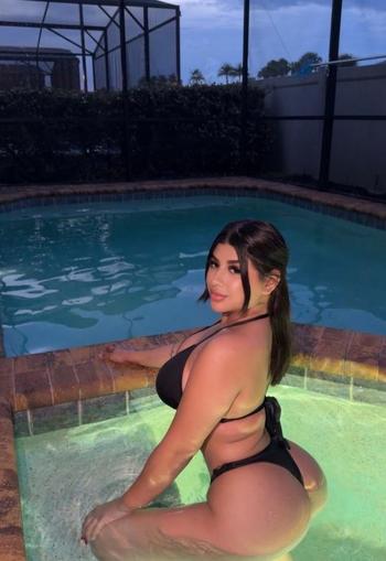 camila, 25  female escort, Treasure Coast